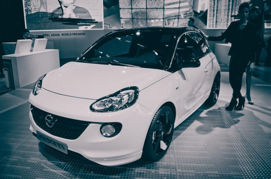  Opel Adam 2013 года  (фото 39 из 107)